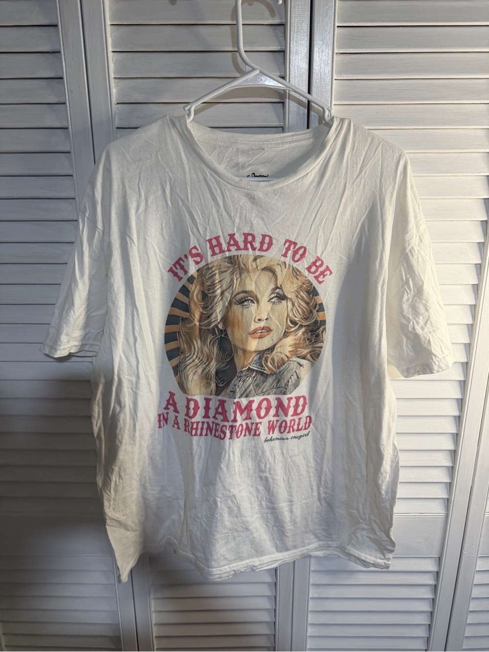 White Short-Sleeve Graphic Tee with Pink Lettering
